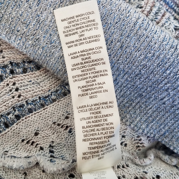 White House Black Market | Scoop Neck Sweater - Picture 8 of 9